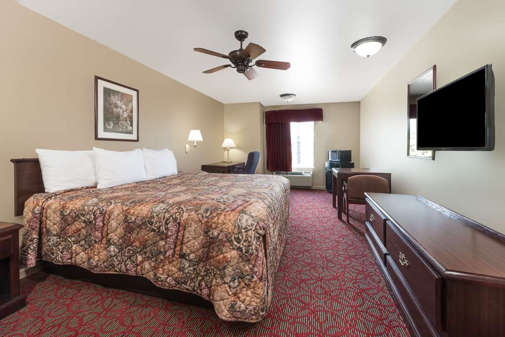 Days Inn by Wyndham St Peters St Charles - photo 8