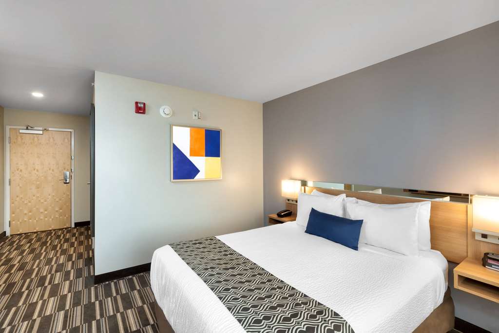 Microtel Inn & Suites by Wyndham Farmington - photo 25