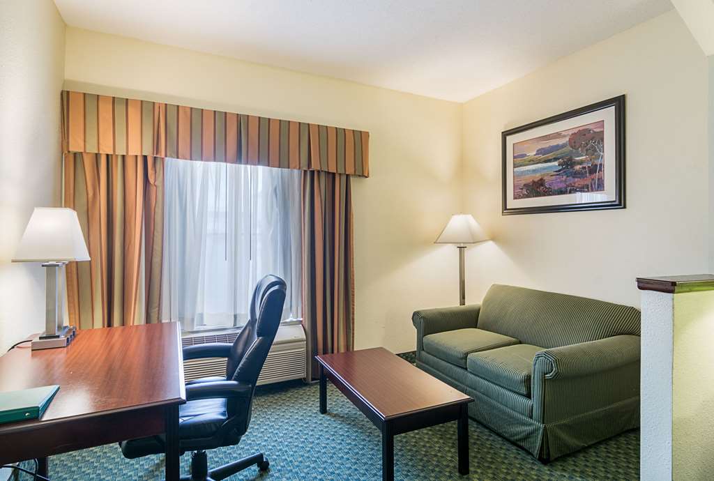Quality Inn & Suites Harvey Chicago Southland - photo 26