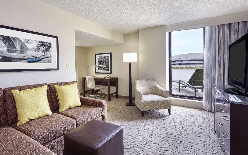 DoubleTree by Hilton Washington DC Crystal City - photo 106