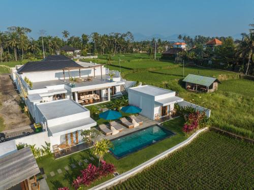 Zango Fieldside Luxe 4BR Villa in Ubud — 4-Star Luxury Hotel in Ubud, Indonesia