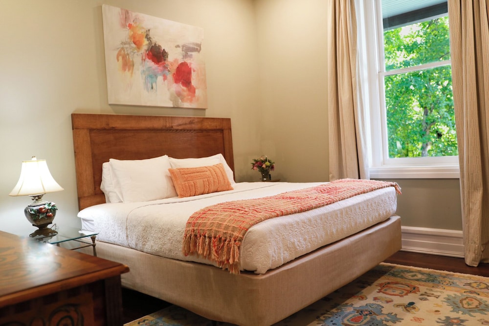 Summit Street Inns - photo 22