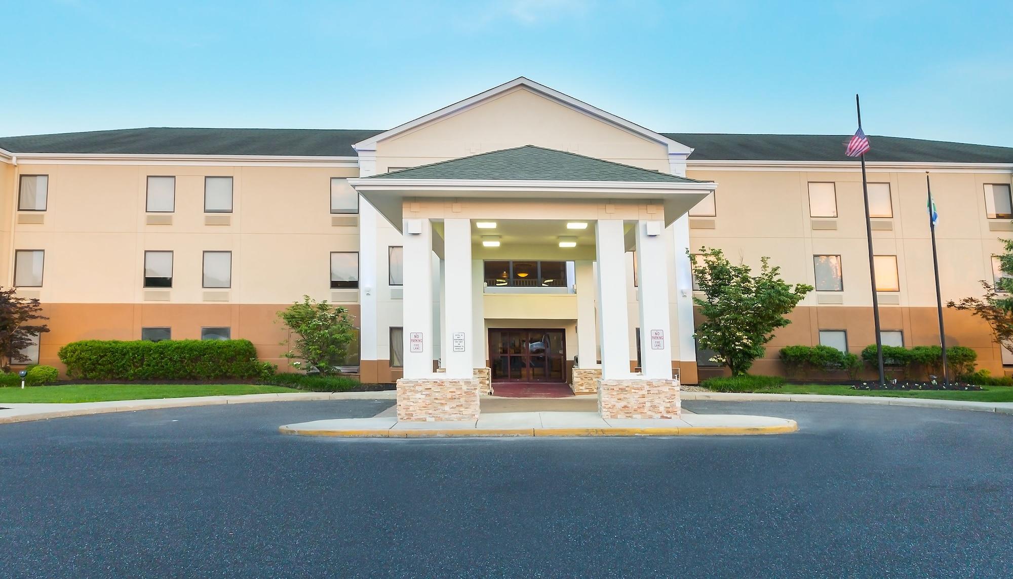 Holiday Inn Express Hotel & Suites Mt. Holly by IHG — hotel in Mount Holly