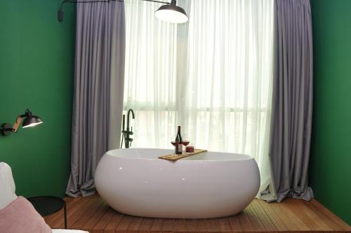 Ambassador Skyline Apartments — 4-Star Luxury Hotel in Tirana, Albania
