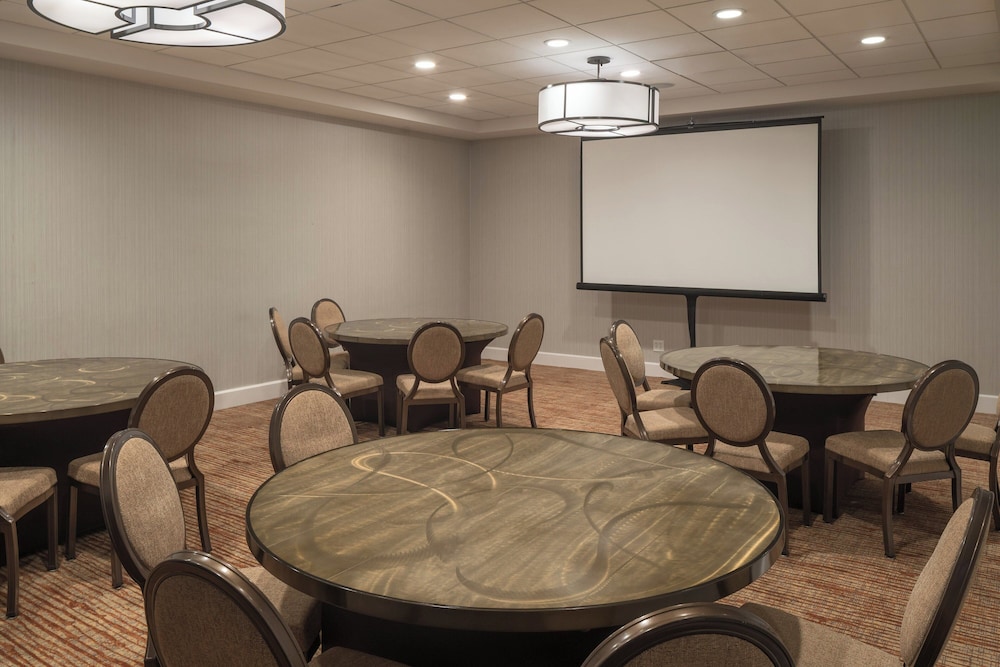 Sheraton Dallas Hotel by the Galleria - photo 46