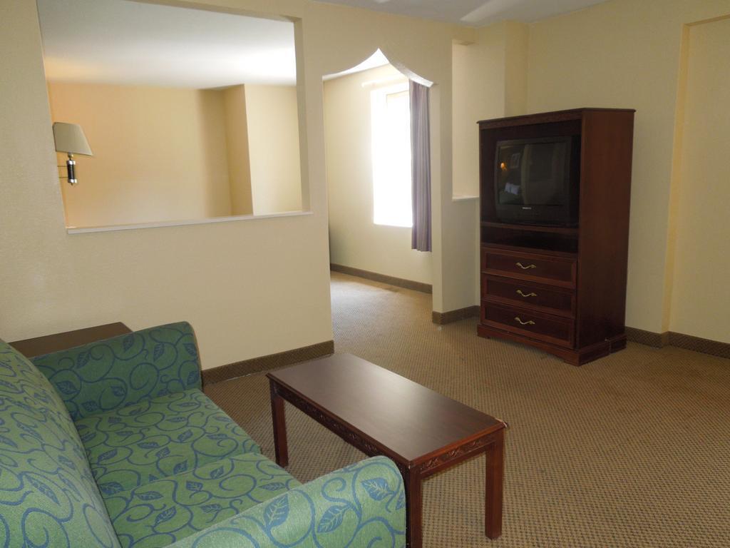 Days Inn Independence - photo 7