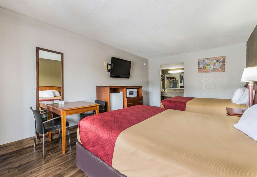 Econo Lodge Salisbury South - photo 32