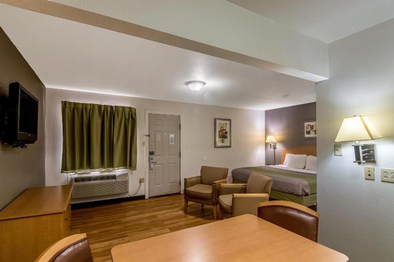 Studio 6 Lubbock TX Medical Center - featured photo