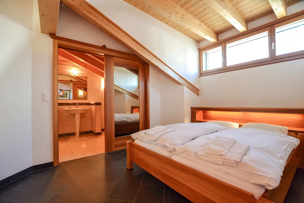 Casa Arturo Penthouse — 4-Star Luxury Hotel in None, Switzerland