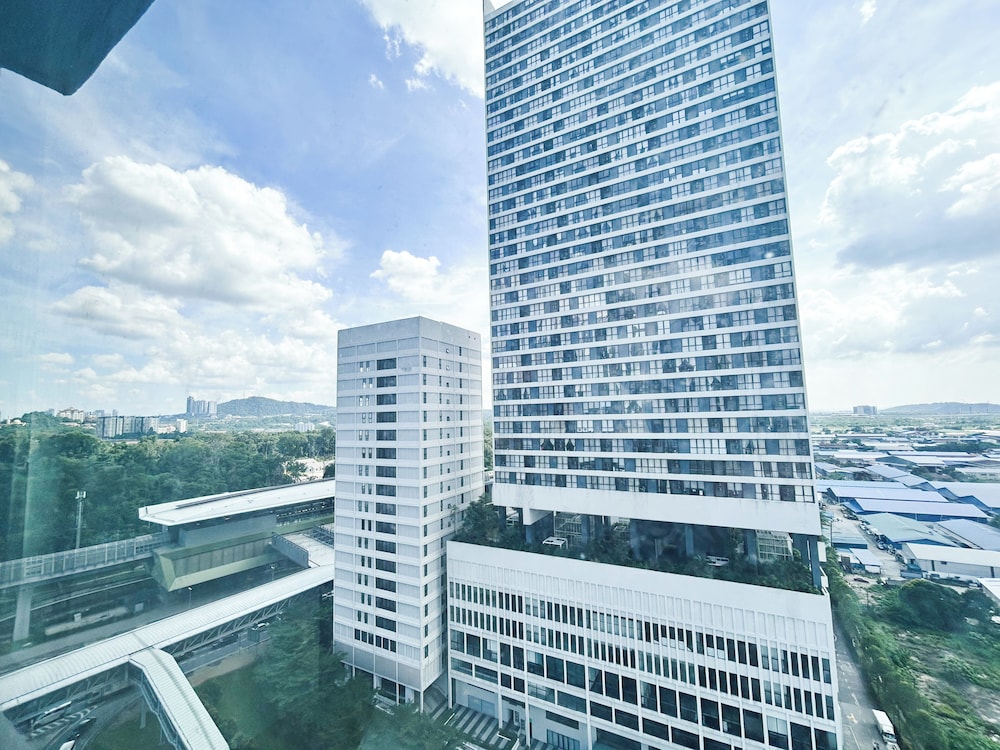D' Sara Sentral Suites by Manhattan Group — 4-Star Luxury Hotel in Kuala Lumpur, Malaysia