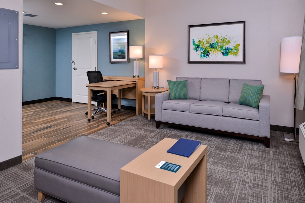 Homewood Suites by Hilton Des Moines Airport - photo 33