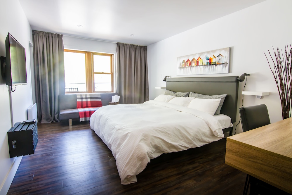 Comme Chez Soi Restaurant & Auberge in Magog, Canada