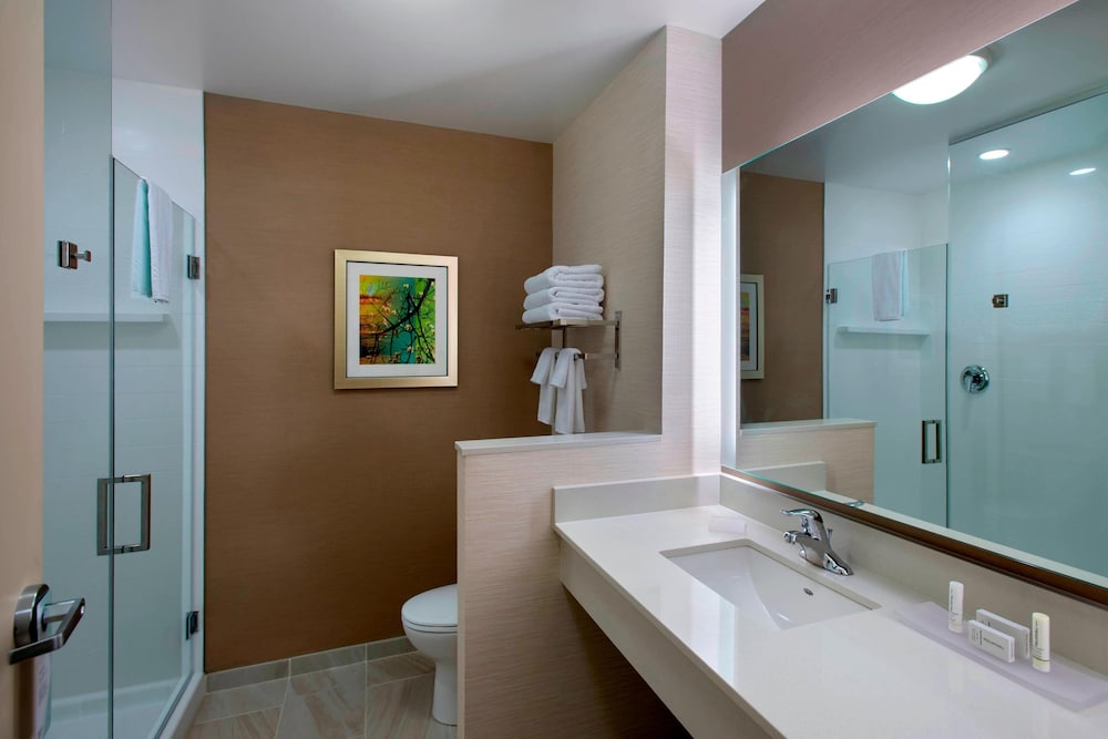 Fairfield Inn and Suites by Marriott Syracuse Carrier Circle - photo 9