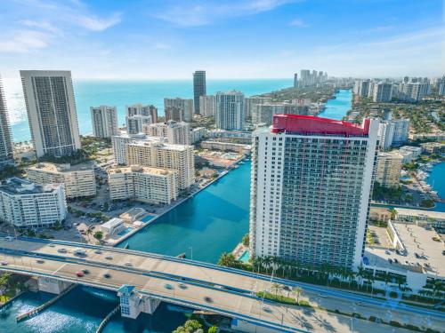 Amazing Studio Spectacular Amenities Near Beach - photo 35