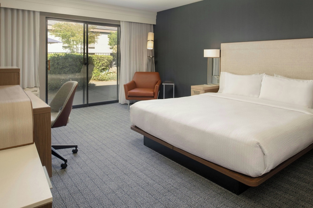 Courtyard by Marriott Vacaville - photo 7