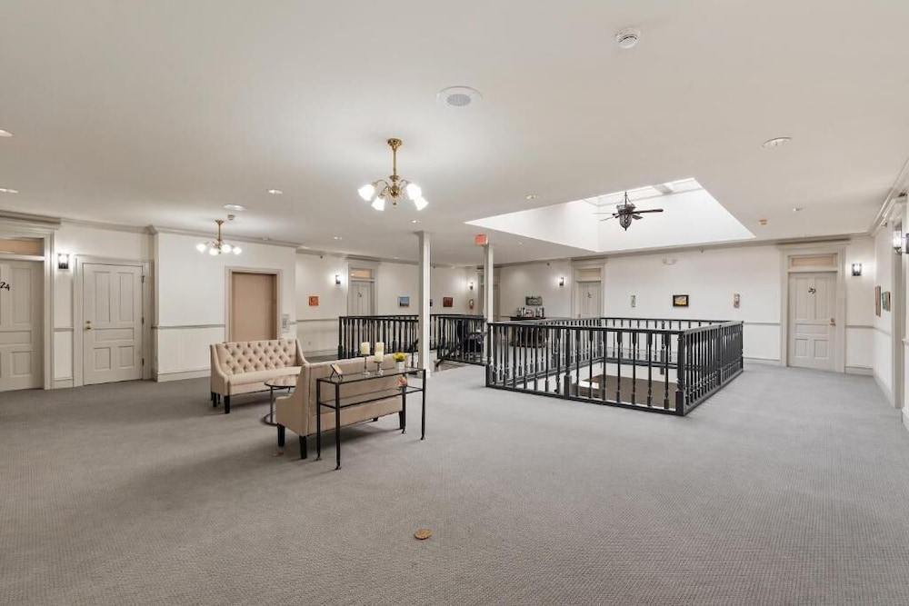 The Audubon Hotel and Event Venue - photo 2