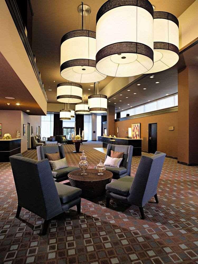 Radisson Hotel Fresno Conference Center - photo 25