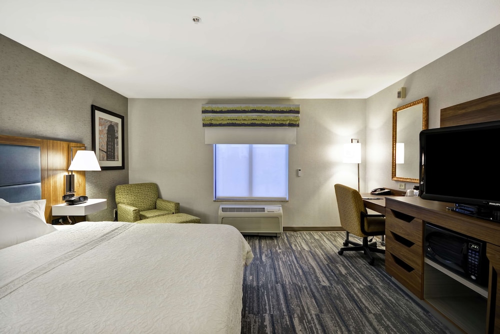 Hampton Inn & Suites Yuma - photo 13