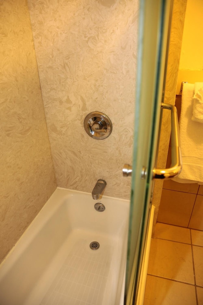Nash Hotel - photo 20