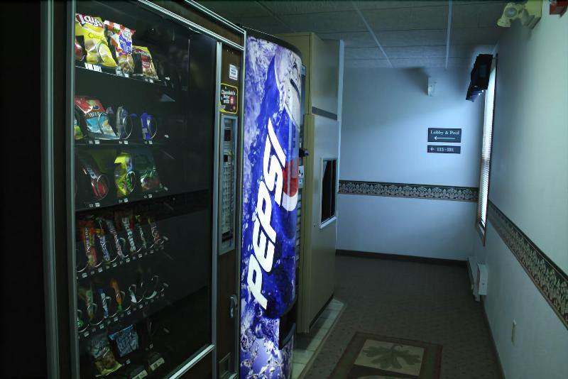 River Valley Inn & Suites - photo 35