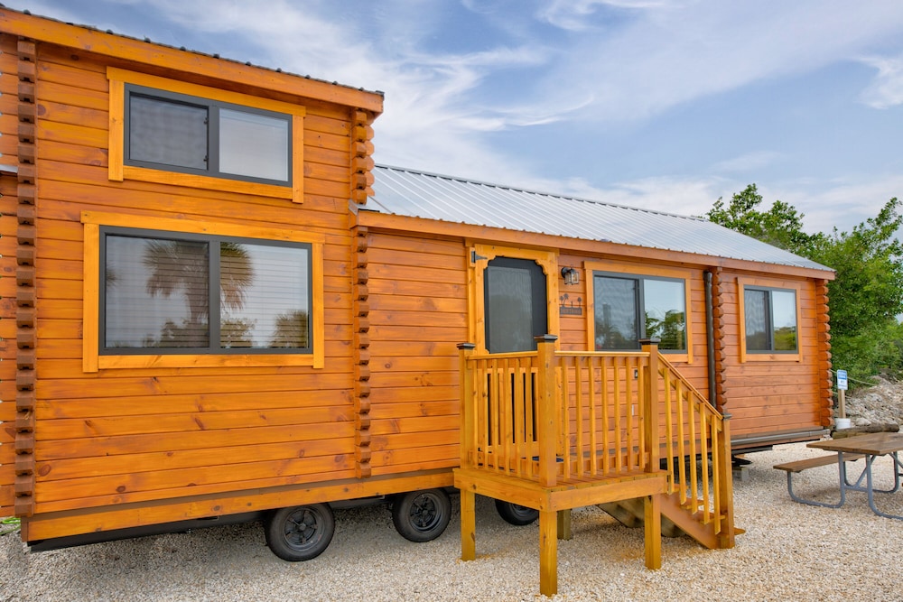Cabins at Bonefish Bay - photo 25