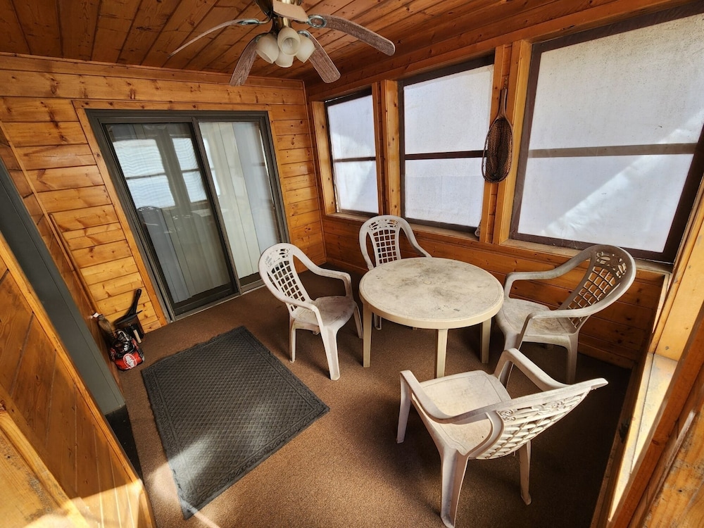 Sunset On The Bay 3 Bedroom Hotel Room by RedAwning - photo 28