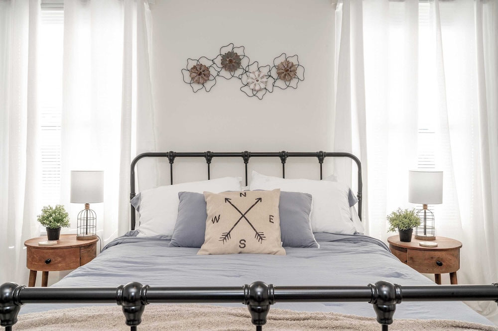Historic Ludlow Suites — Covington