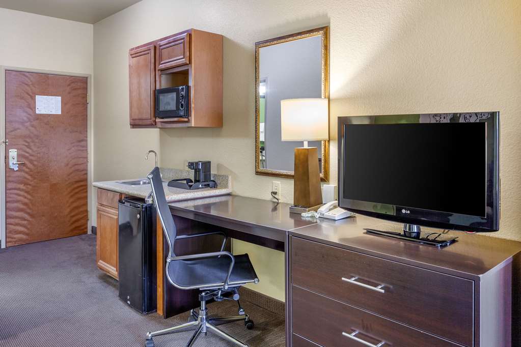 Sleep Inn & Suites Hewitt South Waco - photo 14
