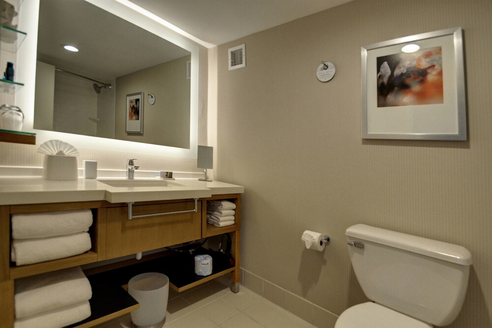 Renaissance Chicago Glenview Suites Hotel - photo 12