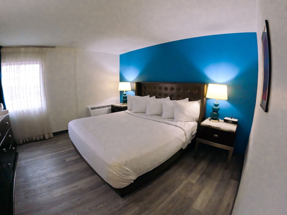 Inn at York - photo 8