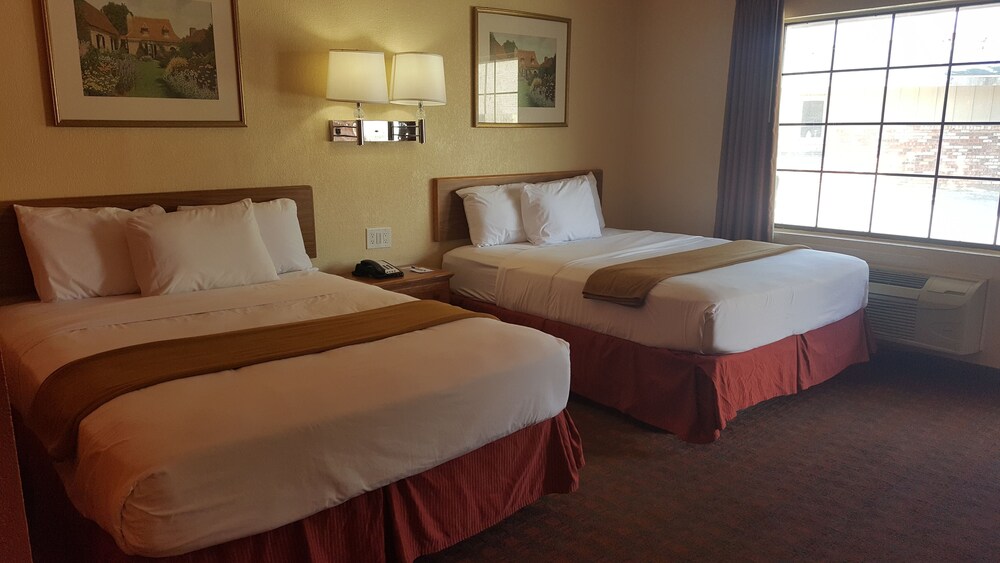 Stadium Motel - photo 15