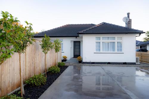 House in Palmerston North New Zealand — 4-Star Luxury Hotel in Palmerston North, New Zealand