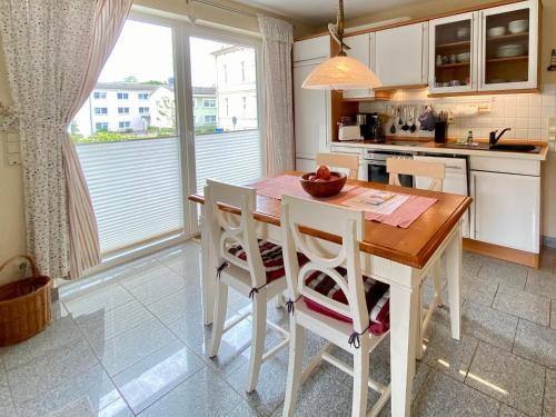 Haus Nemo Ferienwohnung 8 — 4-Star Luxury Hotel in Heringsdorf, Germany
