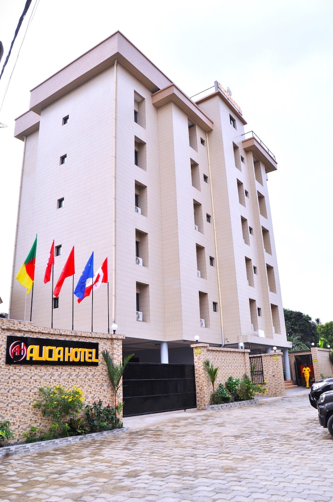 Alicia Hotel — Douala