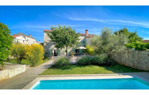 Villa Kalu — 4-Star Luxury Hotel in Rovinj, Croatia