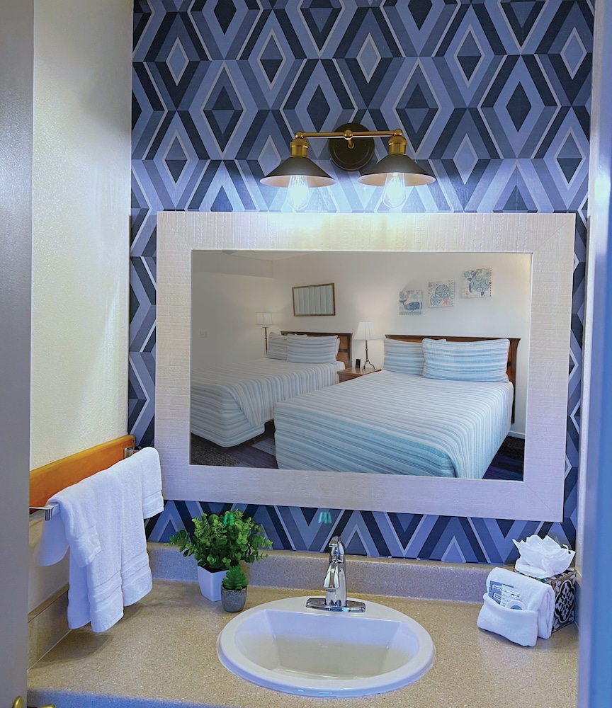 Surf & Sand Inn - photo 24
