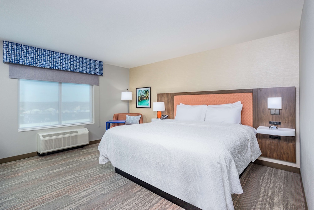 Hampton Inn by Hilton Bedford - photo 4