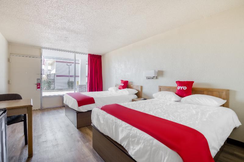 OYO Hotel Waco University Area I 35 - photo 16