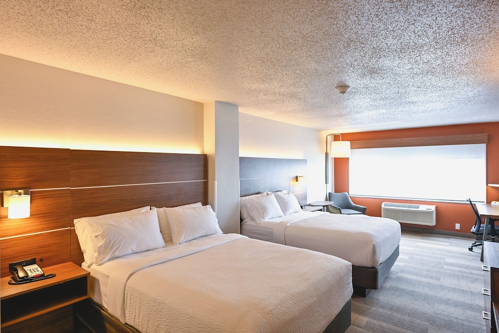 Holiday Inn Express Houghton Keweenaw by IHG - photo 34