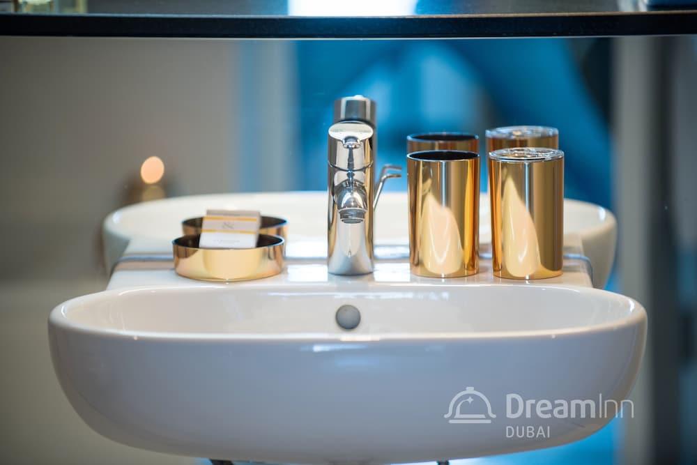 Index Tower by Dream Inn Dubai — 4-Star Luxury Hotel in Dubai, United Arab Emirates