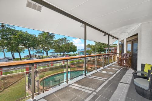 Casuarina Beach Front Escape — Holloways Beach — photo 2