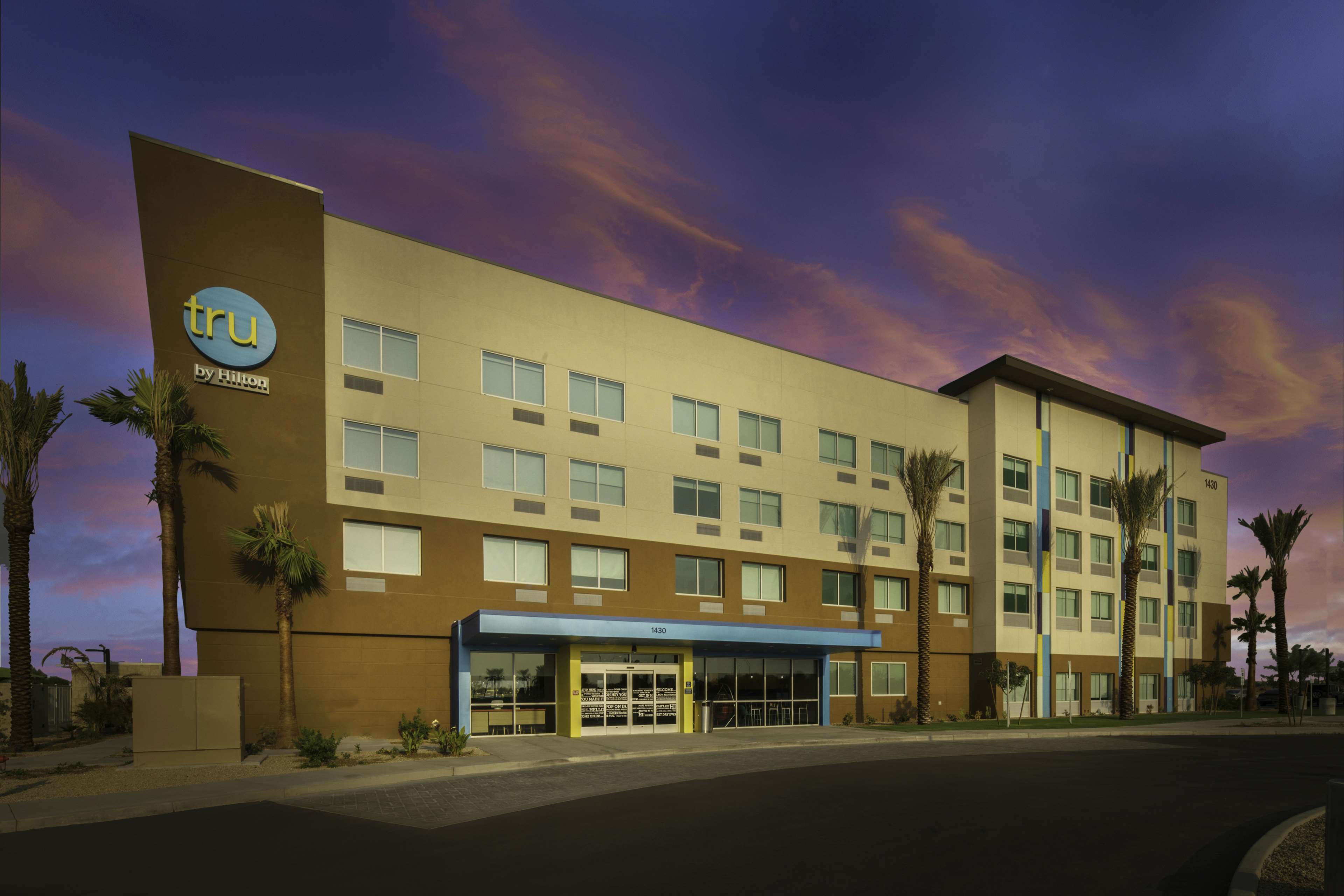 Tru By Hilton Goodyear Phoenix West AZ - carbon neutral hotel in Goodyear