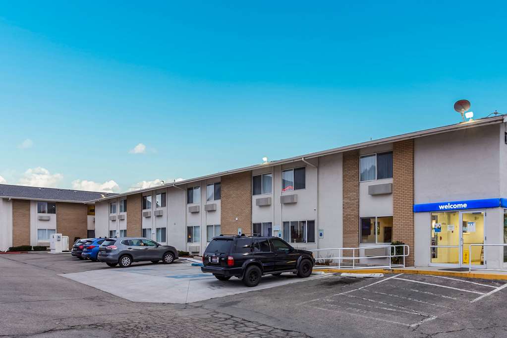 Motel 6 Boise ID Airport - photo 3