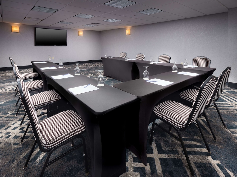 DoubleTree by Hilton Hotel Chattanooga Downtown - photo 42