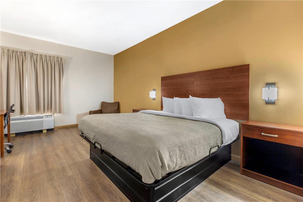 Quality Inn Lumberton North - photo 17