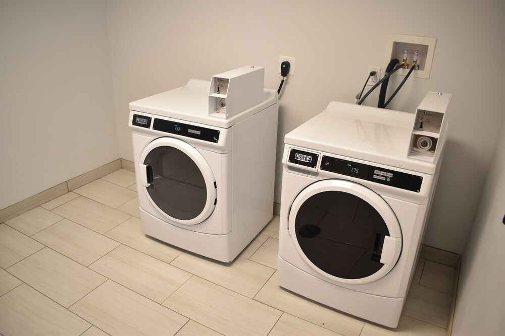 Holiday Inn Express & Suites Boston South Randolph by IHG - photo 25