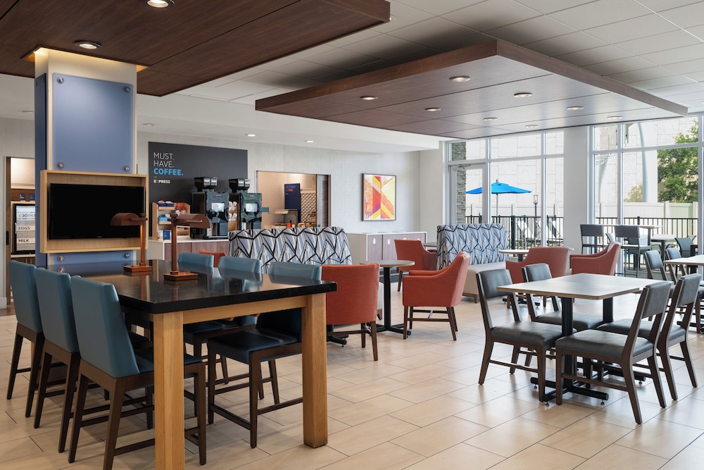 Holiday Inn Express & Suites Tampa East Ybor City by IHG - photo 31
