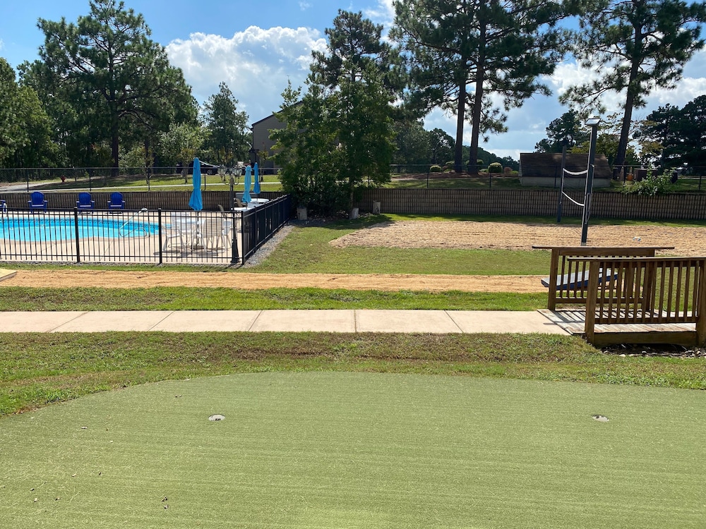 Carolina Pine Inn - photo 5