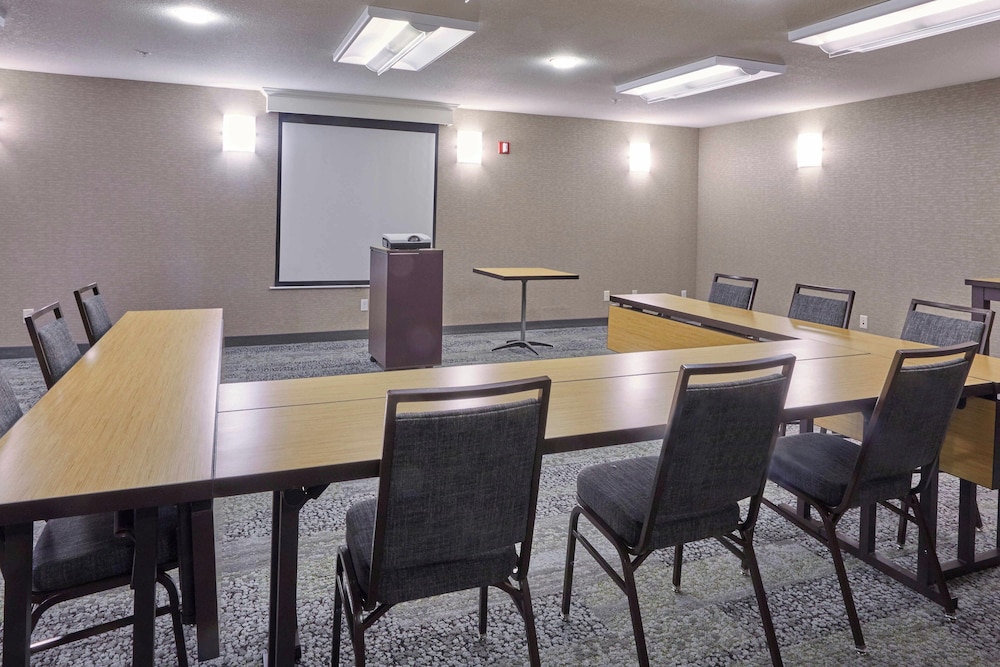 Courtyard by Marriott Eugene Springfield - photo 37