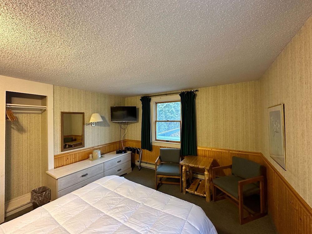 Maple Leaf Inn Lake Placid in Lake Placid, United States